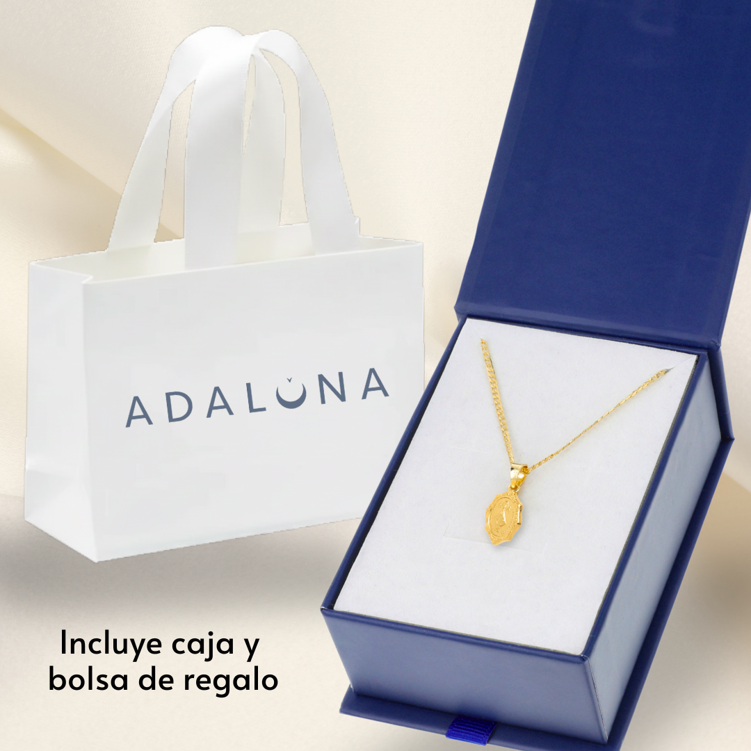 Medalla Bautizo Virgen San Juan de los Lagos con cadena - Oro 14K laminado