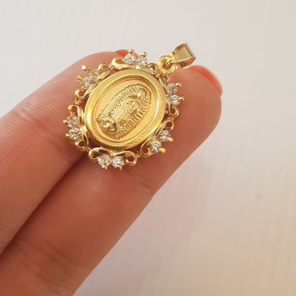 Medalla Flor Virgen de Guadalupe con cadena - Oro 14K Laminado con zirconias