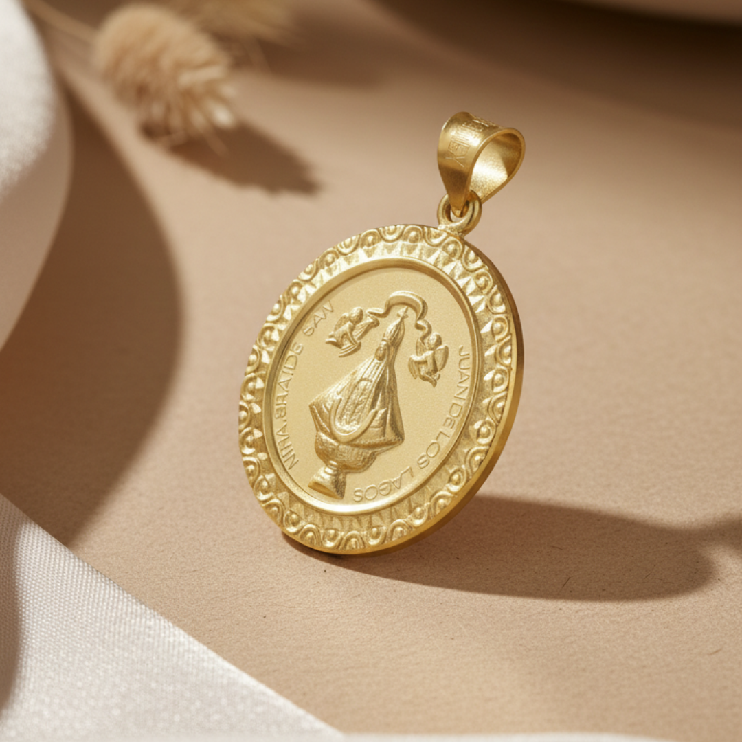 Medalla Virgen San Juan de los Lagos con cadena - Oro 14K laminado