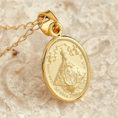 Medalla Virgen San Juan de los Lagos con cadena - Oro 14K laminado