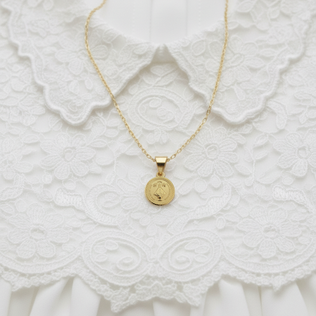Medalla Bautizo Virgen San Juan de los Lagos con cadena - Oro 14K laminado