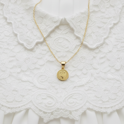 Medalla Bautizo Virgen San Juan de los Lagos con cadena - Oro 14K laminado