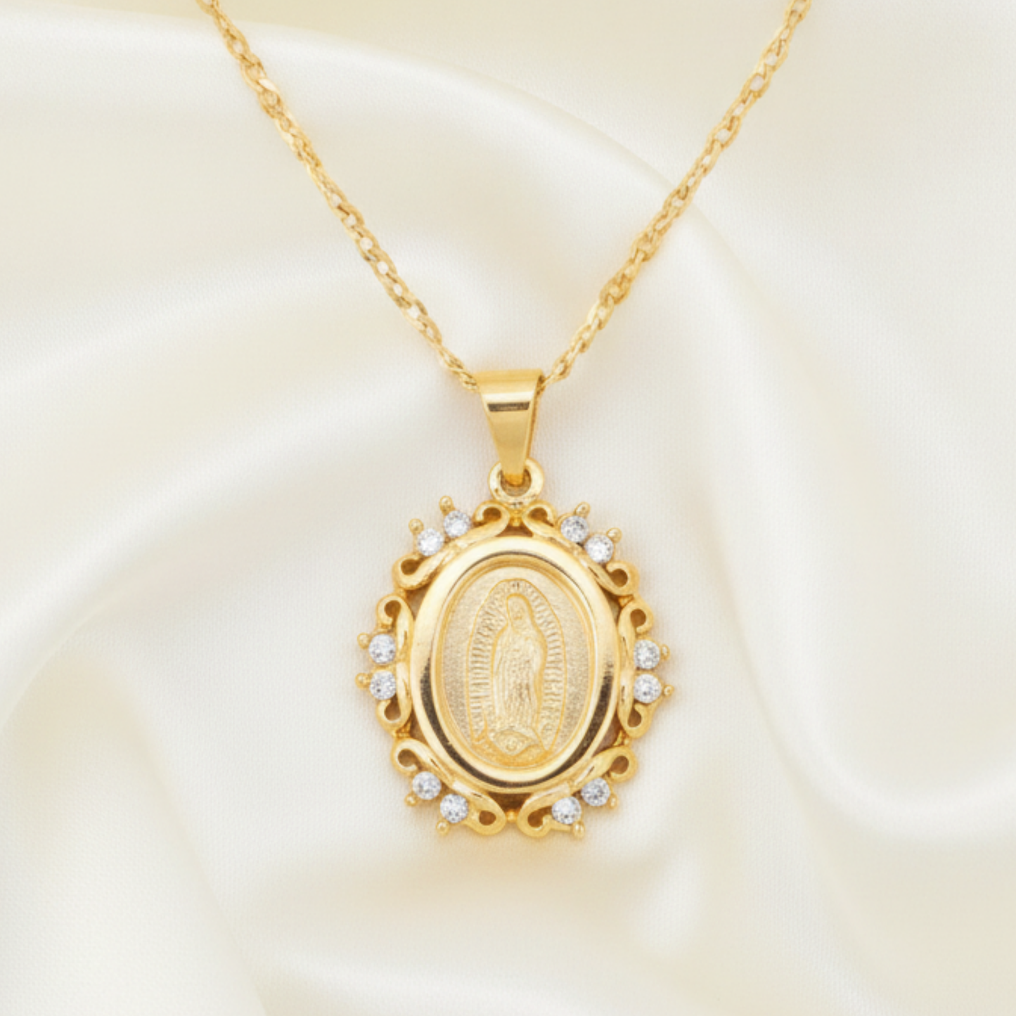 Medalla Flor Virgen de Guadalupe con cadena - Oro 14K Laminado con zirconias