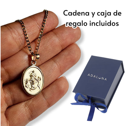 Medalla Virgen Desatanudos Oro 14k Laminado Sobre Base Plata 925