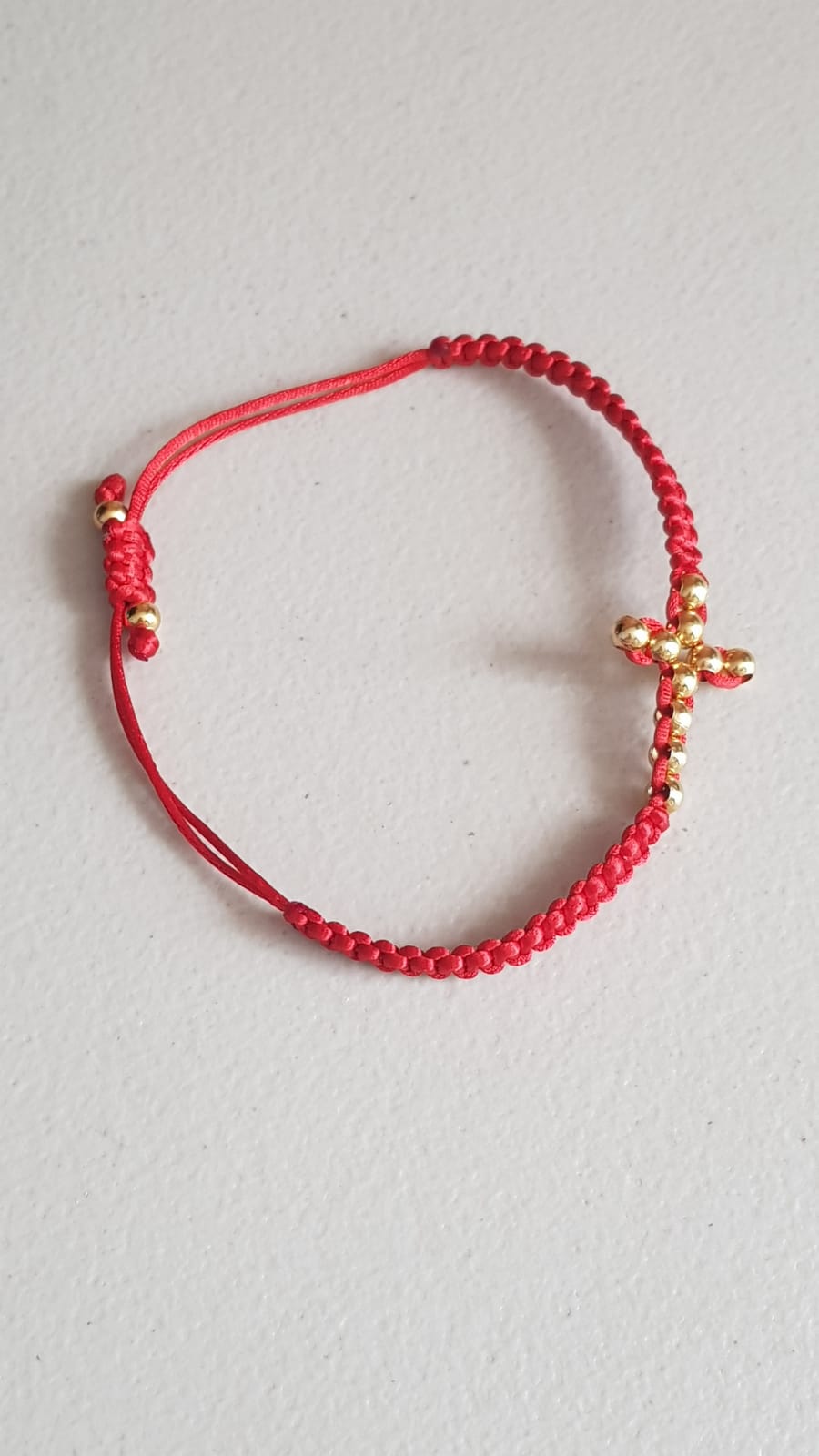 Pulsera tejida roja ajustable Cruz horizontal - Oro 14k laminado