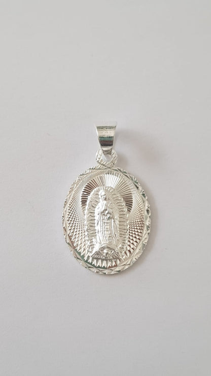 Medalla Virgen de Guadalupe con cadena - Plata esterlina 925