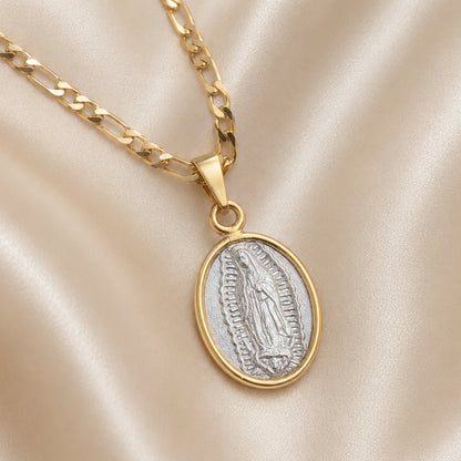 Medalla Virgen de Guadalupe con cadena - Plata esterlina 925 - Bisel Baño de Oro 14k