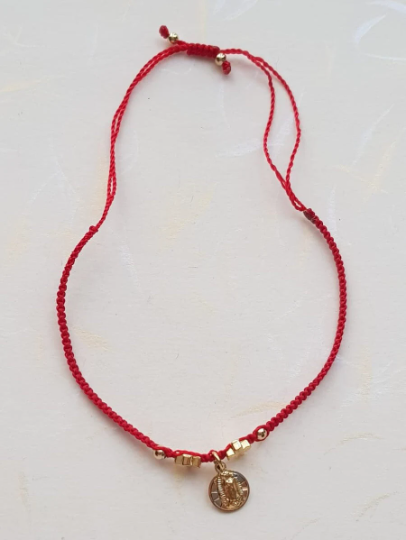 Pulsera roja tejida Virgen de Guadalupe - Baño de oro Tricolor