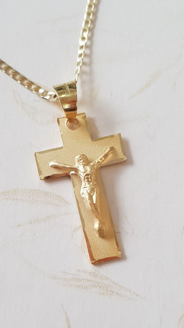 Cruz Cristo con cadena - Oro 14K Laminado - Modelo C-7