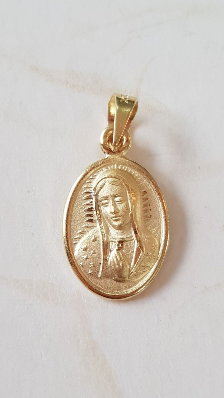 Medalla Rostro Virgen de Guadalupe con cadena - Oro 14k Laminado - Oval