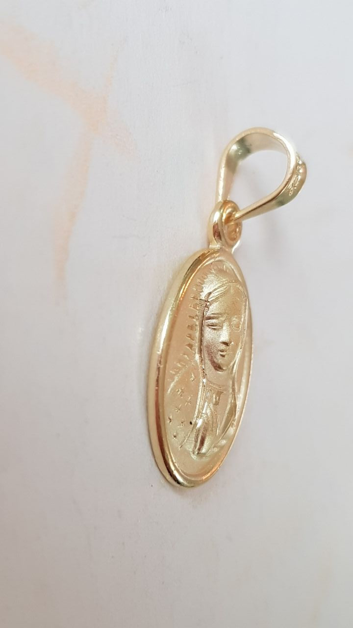 Medalla Rostro Virgen de Guadalupe con cadena - Oro 14k Laminado - Oval