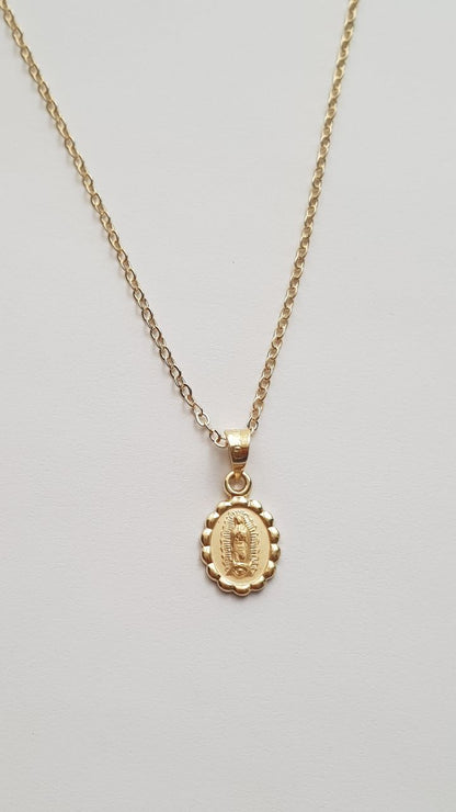 Medalla Virgen de Guadalupe con cadena - Oro 14K laminado - Verona