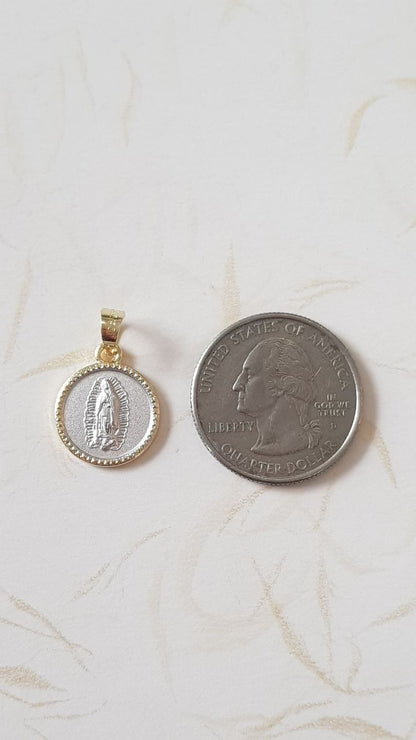 Medalla Virgen de Guadalupe con cadena - Plata esterlina 925 - Bisel de Baño de Oro 14k