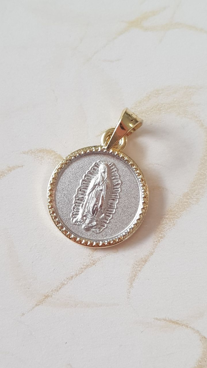 Medalla Virgen de Guadalupe con cadena - Plata esterlina 925 - Bisel de Baño de Oro 14k