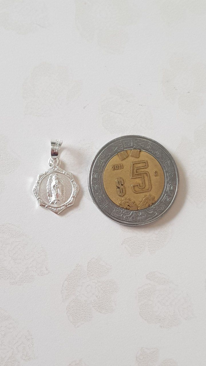 Medalla Virgen de Guadalupe con cadena - Plata esterlina 925