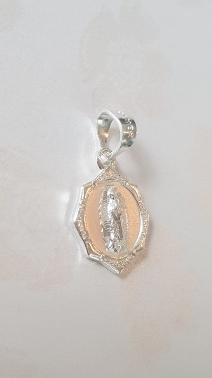 Medalla Virgen de Guadalupe con cadena - Plata esterlina 925