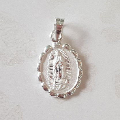 Medalla Virgen de Guadalupe con cadena - Plata esterlina 925 - Modelo Verona