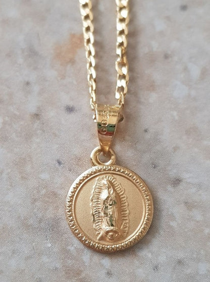 Medalla Redonda Virgen de Guadalupe con cadena - Oro 14K laminado - RX