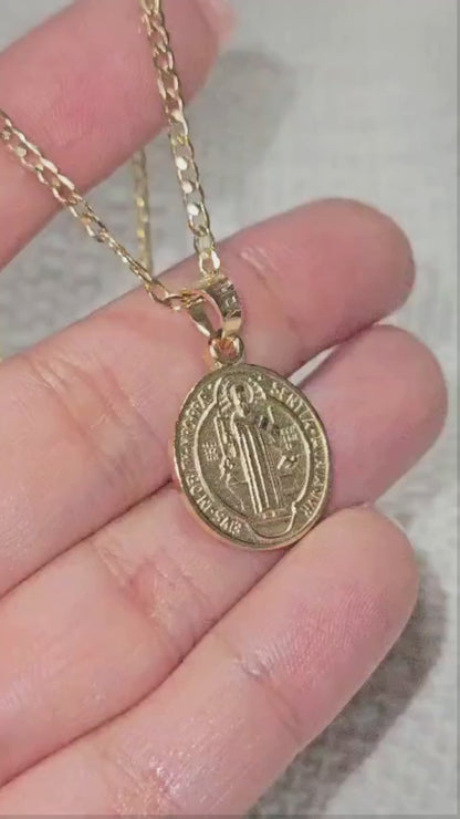 Medalla San Benito con cadena - Oro 14K laminado