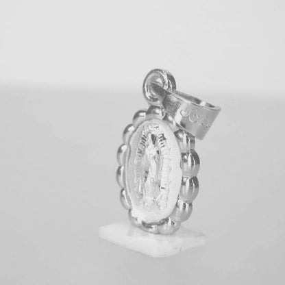 Medalla Virgen de Guadalupe con cadena - Plata esterlina 925 - Modelo Verona